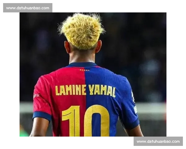 巴萨 10 号传承:亚马尔正式接过传奇球衣,开启新时代 巴萨 10 号传承:亚马尔正式接过传奇球衣,开启新时代