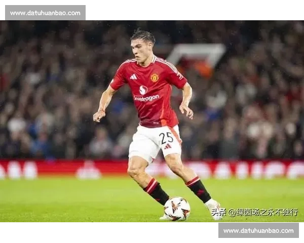 曼联新攻击群成型！库尼亚姆贝乌莫双核驱动，9 号位锁定法甲妖锋