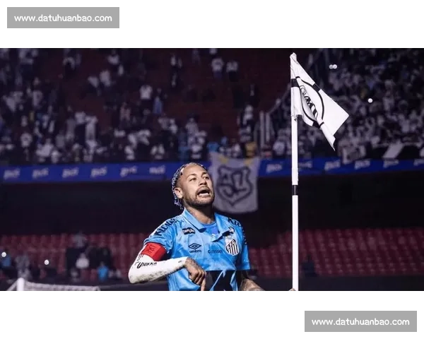 月薪 522 万！内马尔重返桑托斯魔鬼训练，保级生死战在即秀肌肉状态